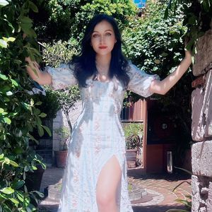 Meet your Posher, April